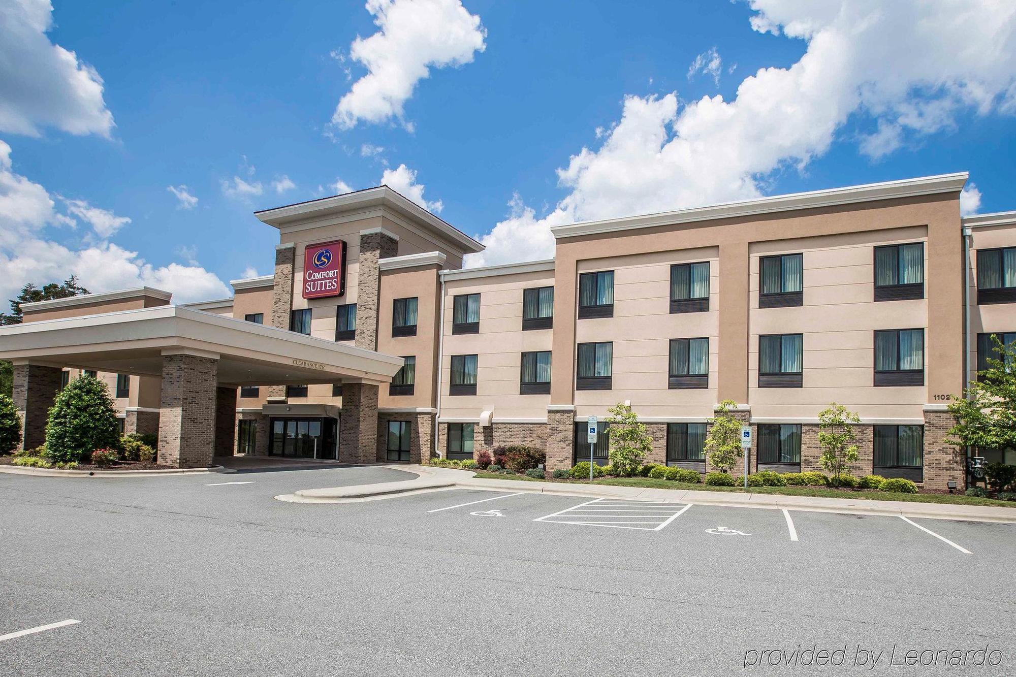 Comfort Suites Whitsett - Greensboro East Exteriör bild