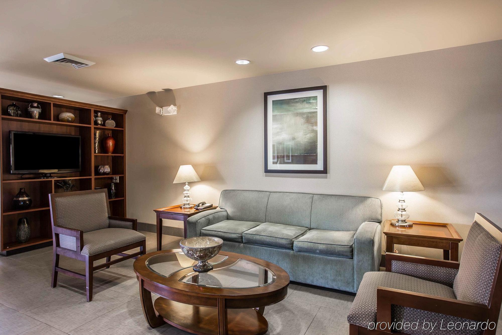 Comfort Suites Whitsett - Greensboro East Exteriör bild
