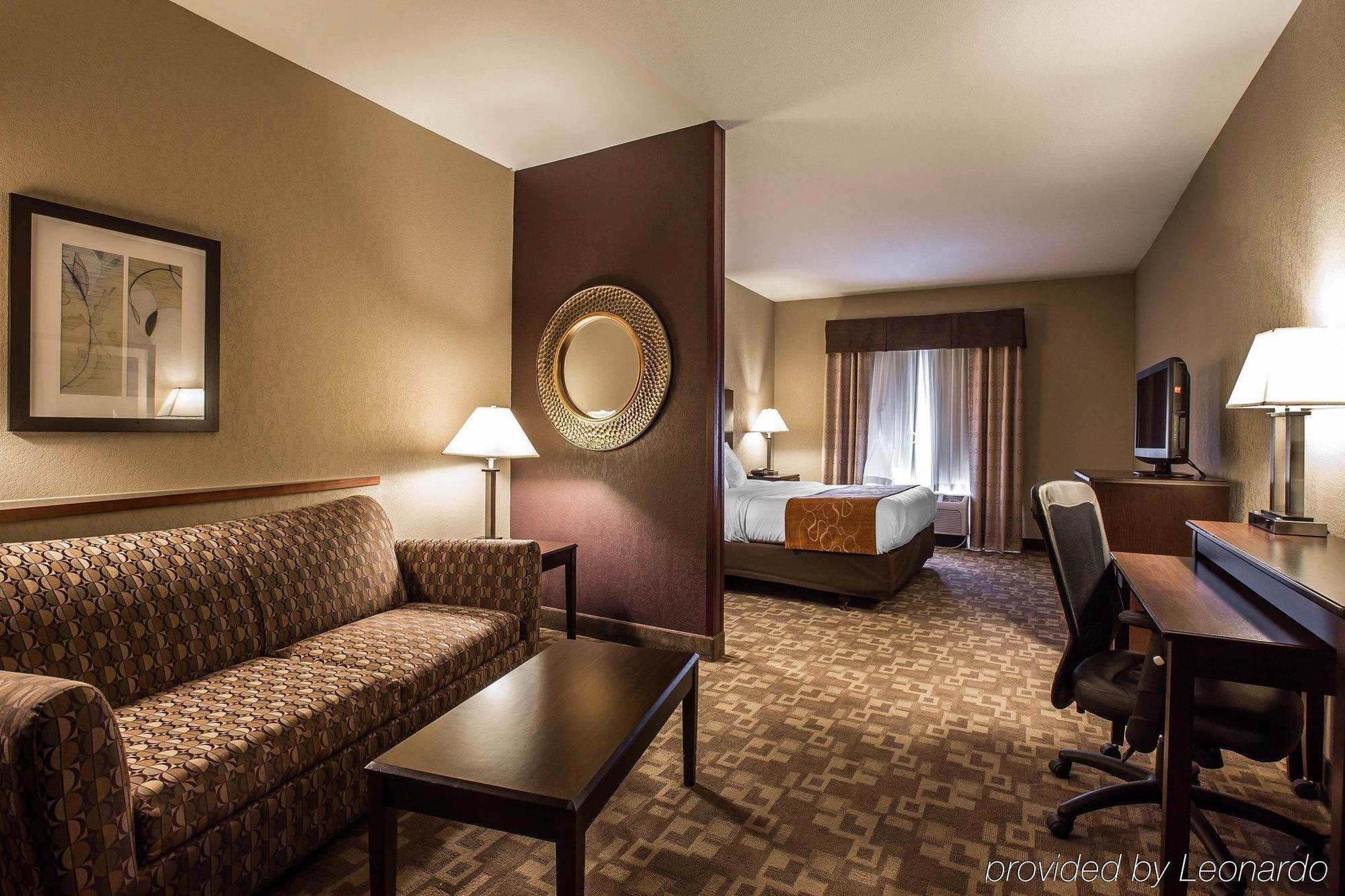 Comfort Suites Whitsett - Greensboro East Exteriör bild