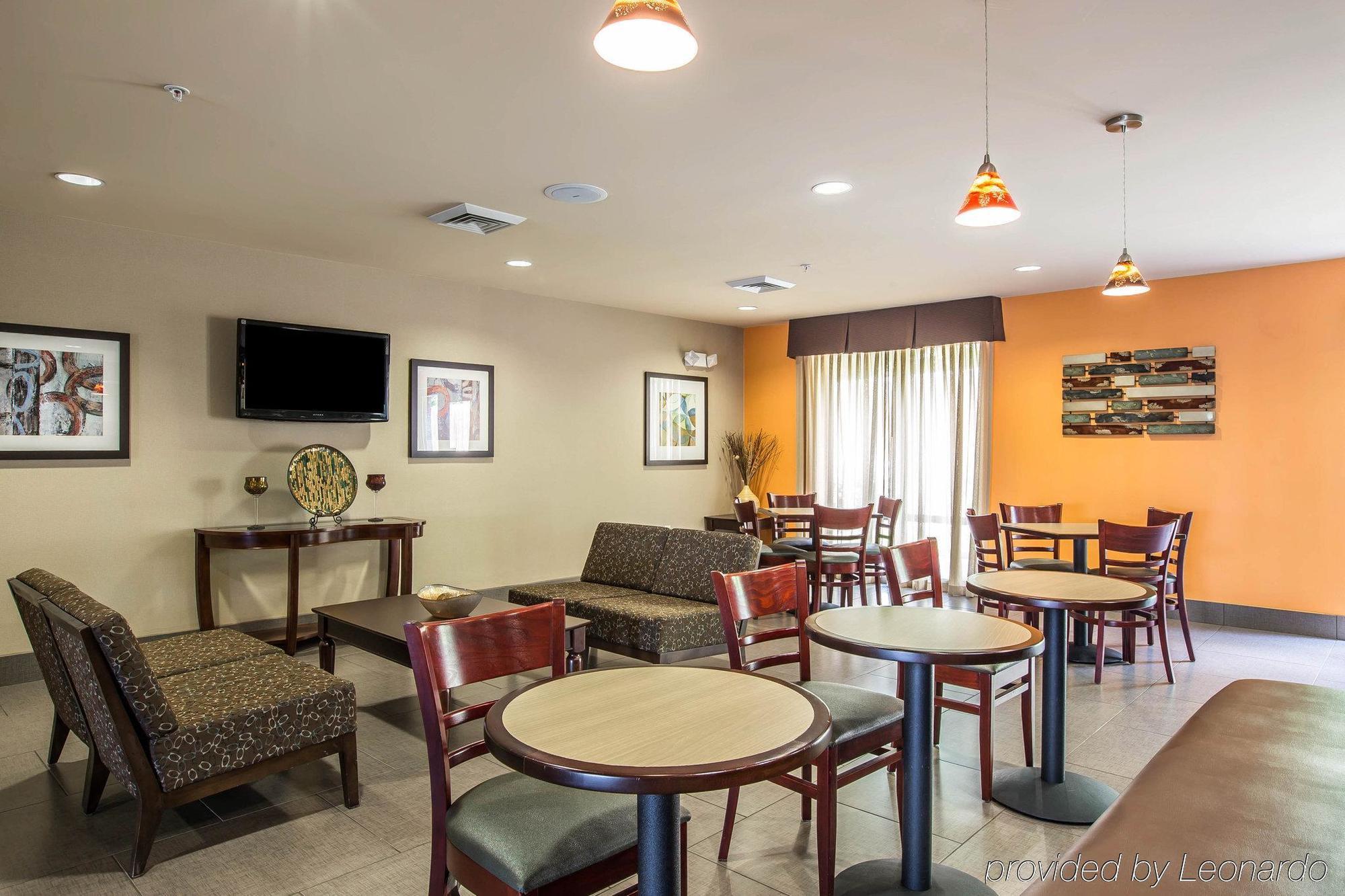 Comfort Suites Whitsett - Greensboro East Exteriör bild