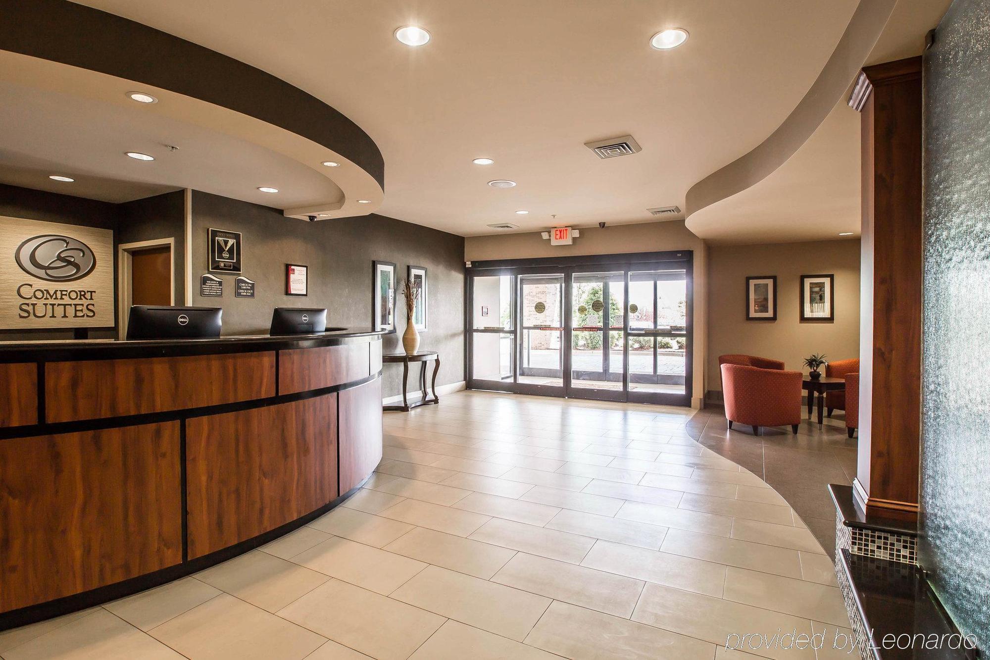 Comfort Suites Whitsett - Greensboro East Exteriör bild
